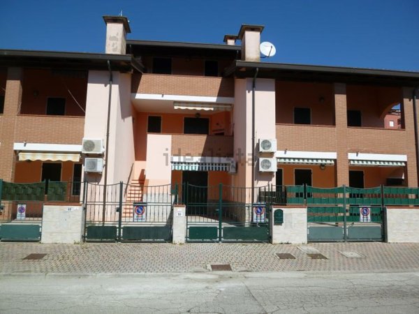 casa indipendente in vendita a Comacchio in zona Lido di Pomposa