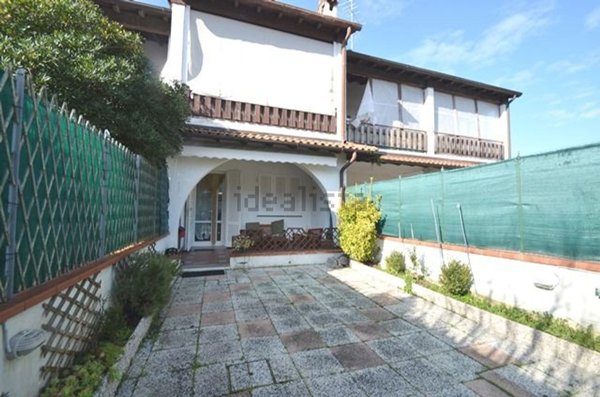 casa indipendente in vendita a Comacchio in zona Lido delle Nazioni