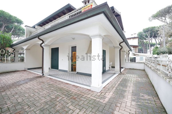 casa indipendente in vendita a Comacchio in zona Lido di Spina