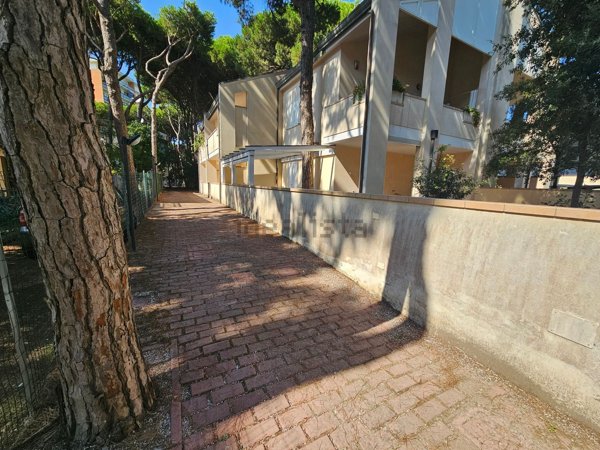 casa indipendente in vendita a Comacchio in zona Lido degli Estensi