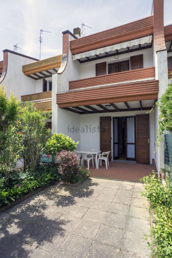 casa indipendente in vendita a Comacchio in zona Lido delle Nazioni