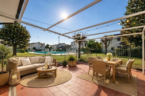 casa indipendente in vendita a Comacchio in zona Lido degli Scacchi