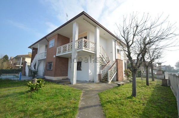 casa indipendente in vendita a Comacchio in zona Lido degli Scacchi