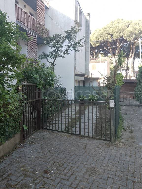 casa indipendente in vendita a Comacchio in zona Lido di Spina