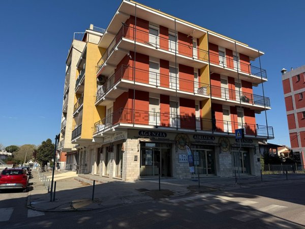 appartamento in vendita a Comacchio in zona Lido degli Scacchi
