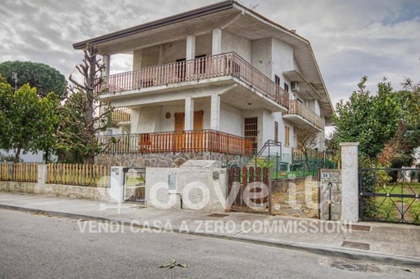 appartamento in vendita a Comacchio in zona Lido delle Nazioni