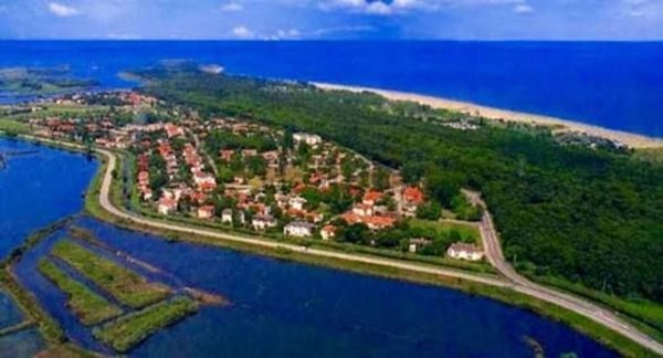 casa indipendente in vendita a Comacchio in zona Lido di Volano