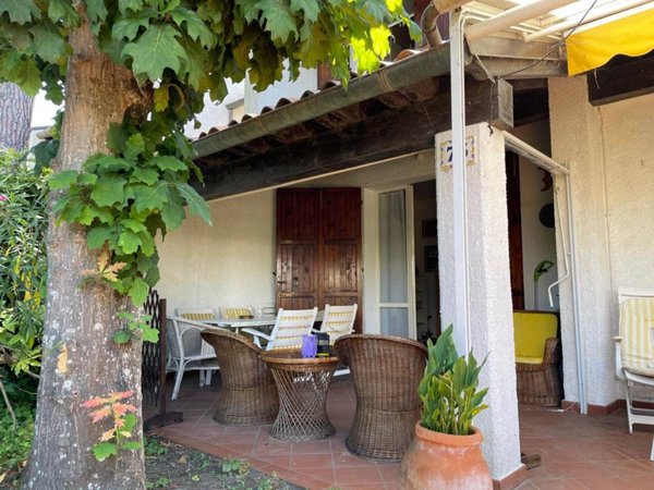 casa indipendente in vendita a Comacchio in zona Lido di Spina
