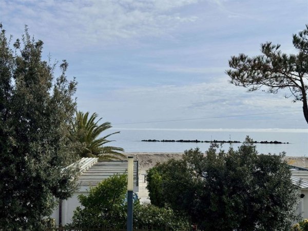 appartamento in vendita a Comacchio in zona Lido di Pomposa