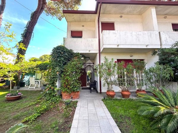 appartamento in vendita a Comacchio in zona Lido di Spina