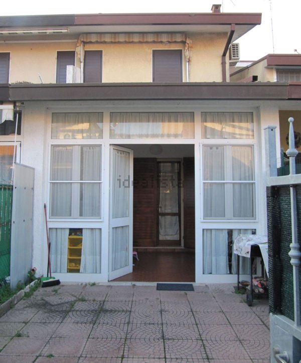 casa indipendente in vendita a Comacchio in zona Lido di Pomposa