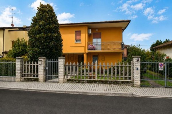 casa indipendente in vendita a Comacchio in zona San Giuseppe