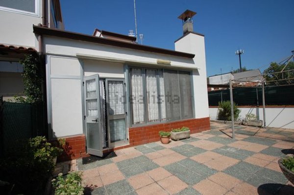 casa indipendente in vendita a Comacchio in zona Lido di Volano