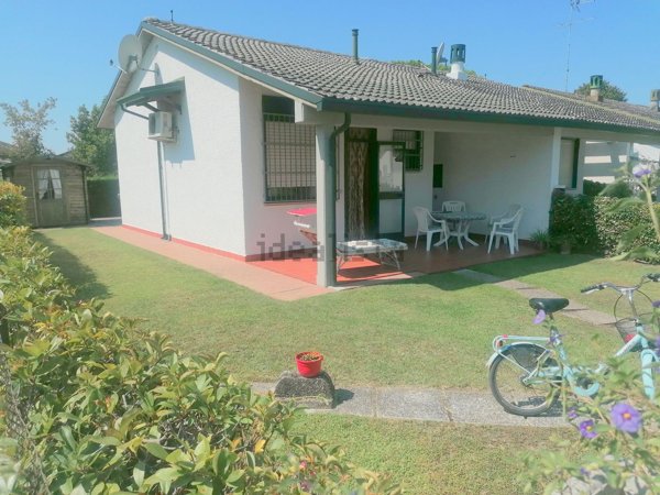 casa indipendente in vendita a Comacchio in zona Lido delle Nazioni