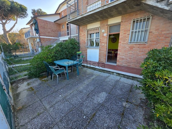 casa indipendente in vendita a Comacchio in zona Lido degli Estensi