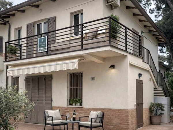 casa indipendente in vendita a Comacchio in zona Lido di Spina