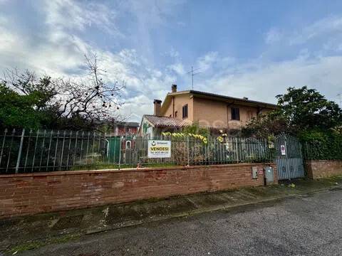 casa indipendente in vendita a Comacchio in zona Lido degli Scacchi