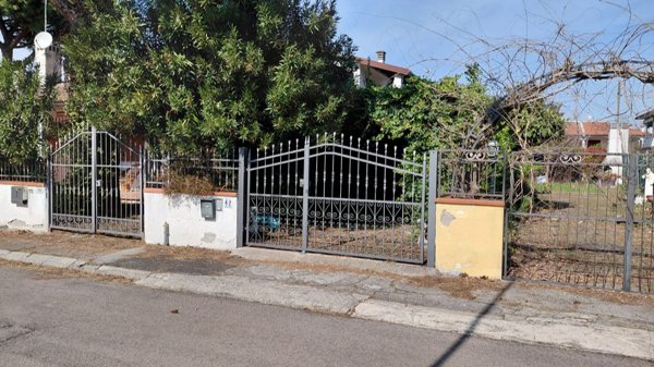 casa indipendente in vendita a Comacchio in zona Lido di Volano