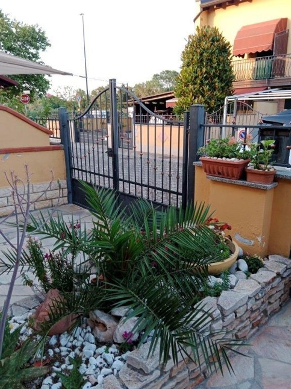 casa indipendente in vendita a Comacchio in zona Porto Garibaldi