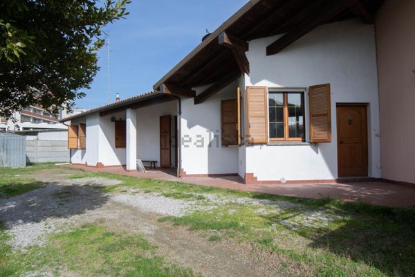 casa indipendente in vendita a Comacchio in zona Lido di Pomposa
