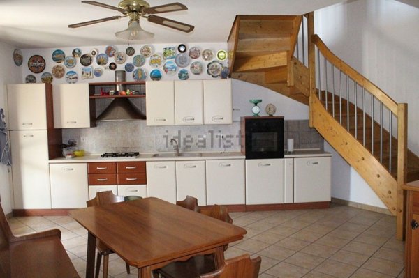 casa indipendente in vendita a Comacchio in zona Lido degli Estensi