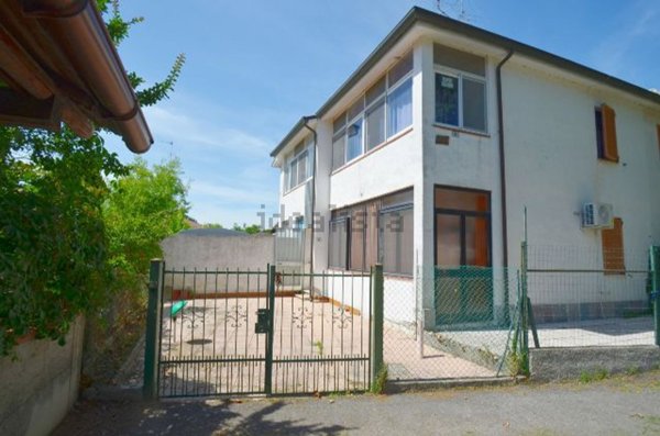 casa indipendente in vendita a Comacchio in zona Lido degli Scacchi