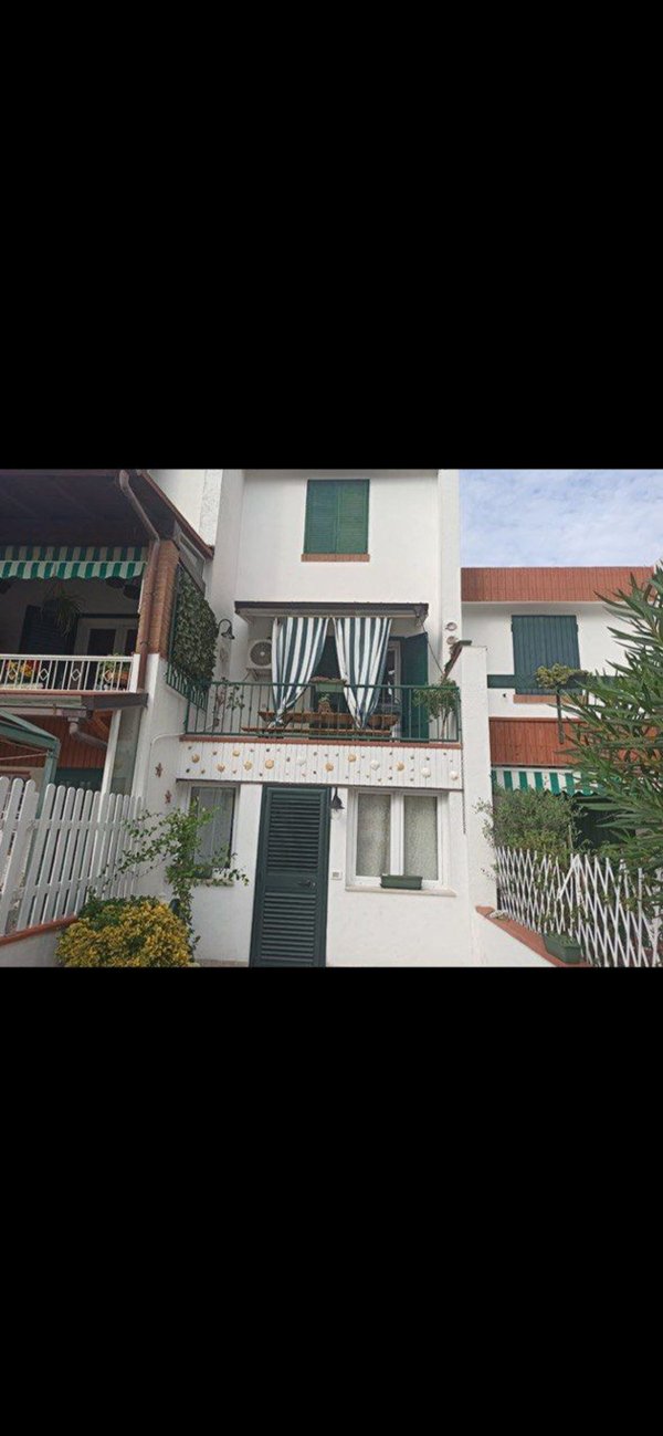 casa indipendente in vendita a Comacchio in zona Lido delle Nazioni