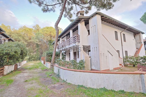 casa indipendente in vendita a Comacchio in zona Lido di Spina
