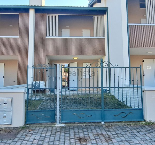 casa indipendente in vendita a Comacchio in zona Lido delle Nazioni