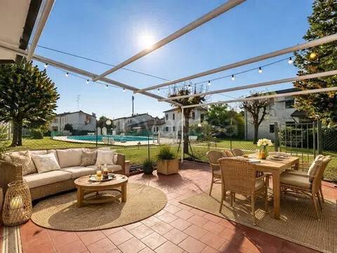 casa indipendente in vendita a Comacchio in zona Lido degli Scacchi