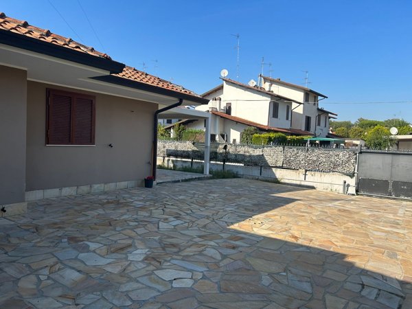 casa indipendente in vendita a Comacchio in zona Lido delle Nazioni