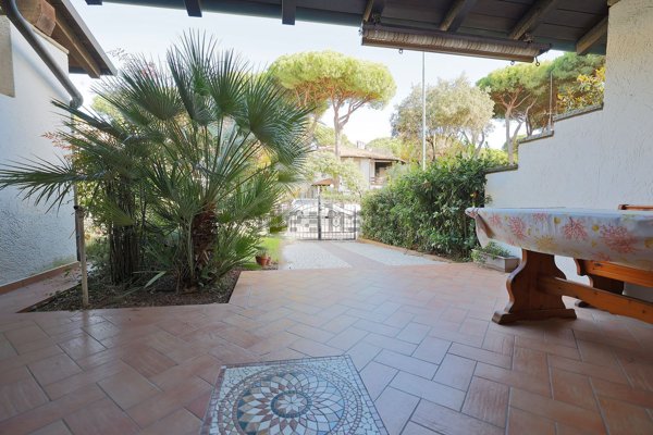 casa indipendente in vendita a Comacchio in zona Lido di Spina