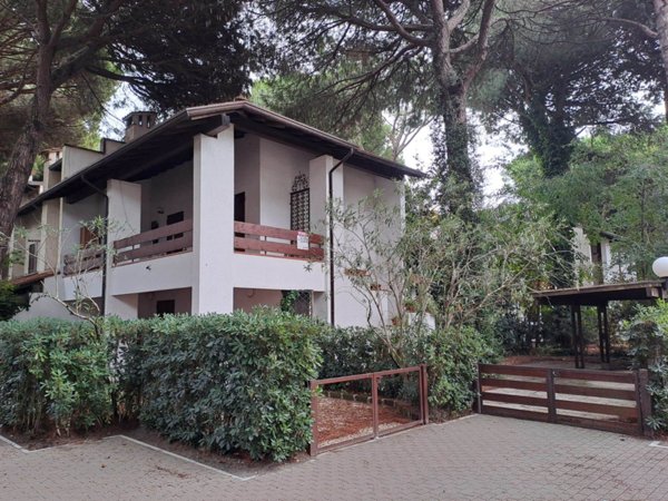 casa indipendente in vendita a Comacchio in zona Lido di Spina