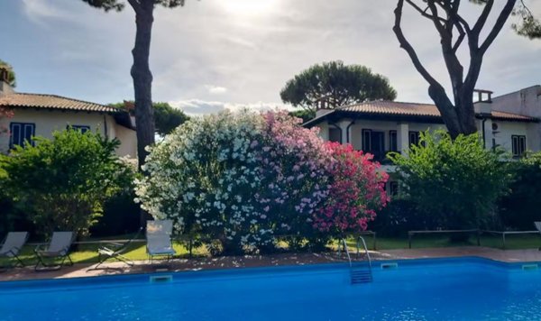casa indipendente in vendita a Comacchio in zona Lido di Spina