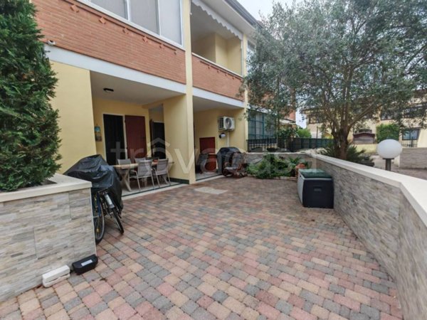 appartamento in vendita a Comacchio in zona Lido degli Scacchi