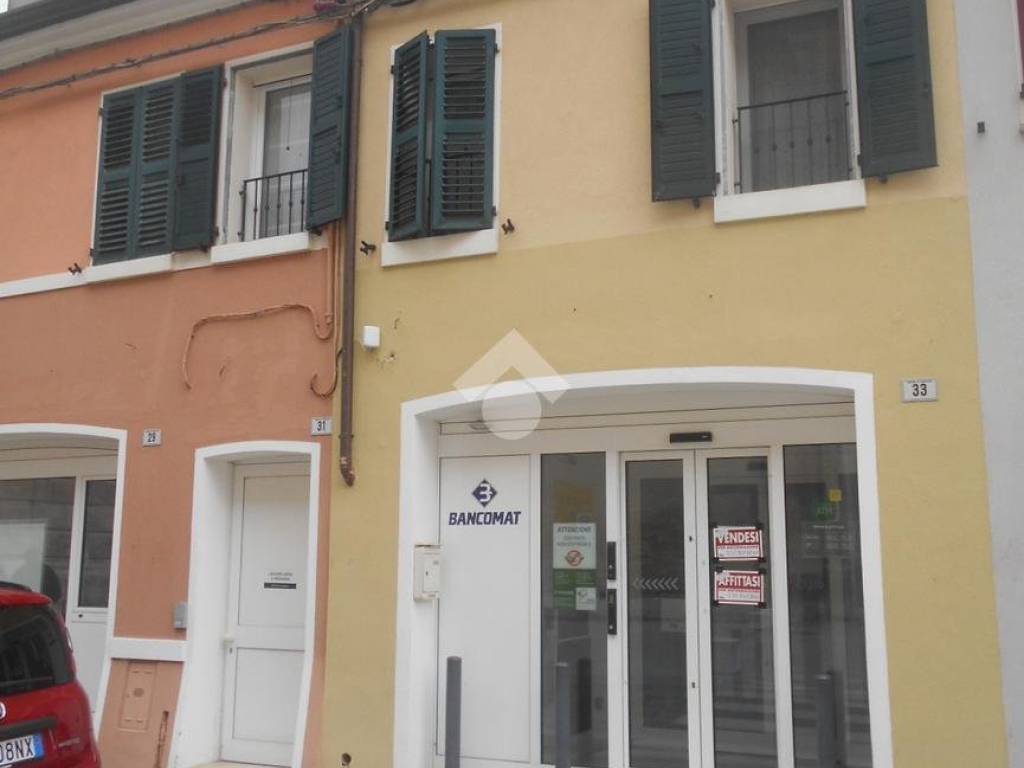 negozio in vendita a Comacchio