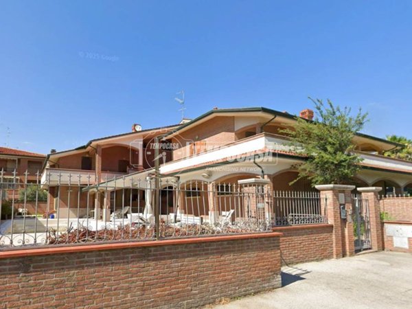 appartamento in vendita a Comacchio in zona Porto Garibaldi