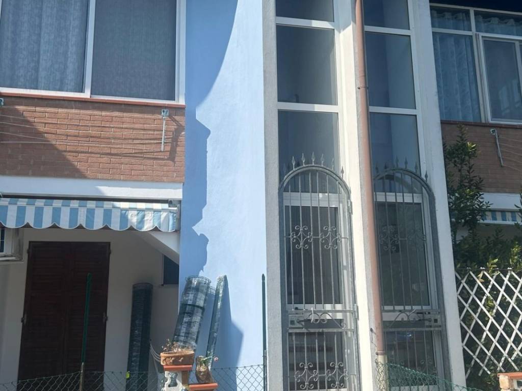 casa indipendente in vendita a Comacchio in zona Lido di Volano