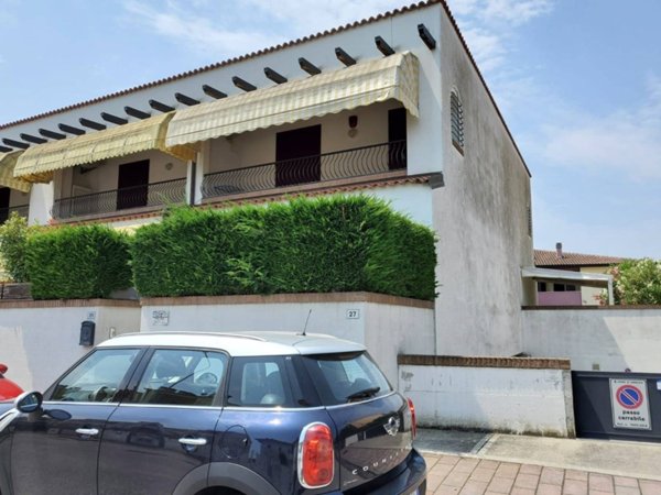 casa indipendente in vendita a Comacchio in zona Lido degli Estensi