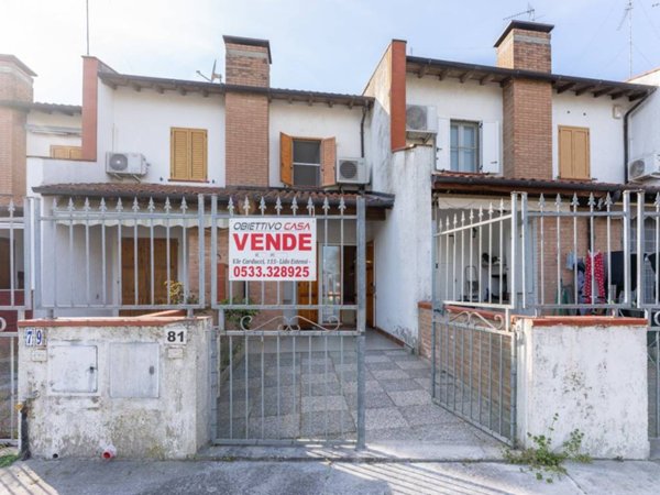 casa indipendente in vendita a Comacchio in zona Lido degli Estensi