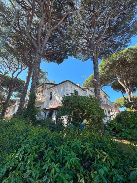 casa indipendente in vendita a Comacchio in zona Lido di Spina