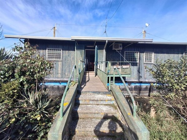 casa indipendente in vendita a Comacchio in zona Lido degli Estensi