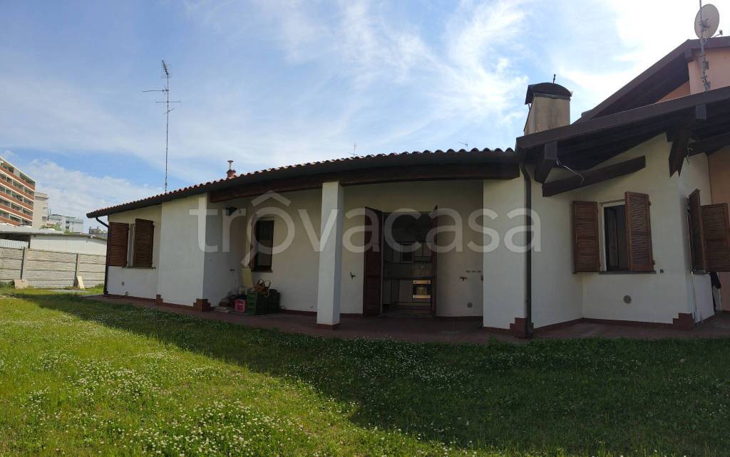 casa indipendente in vendita a Comacchio in zona Lido di Pomposa