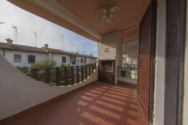 casa indipendente in vendita a Comacchio in zona Lido degli Scacchi