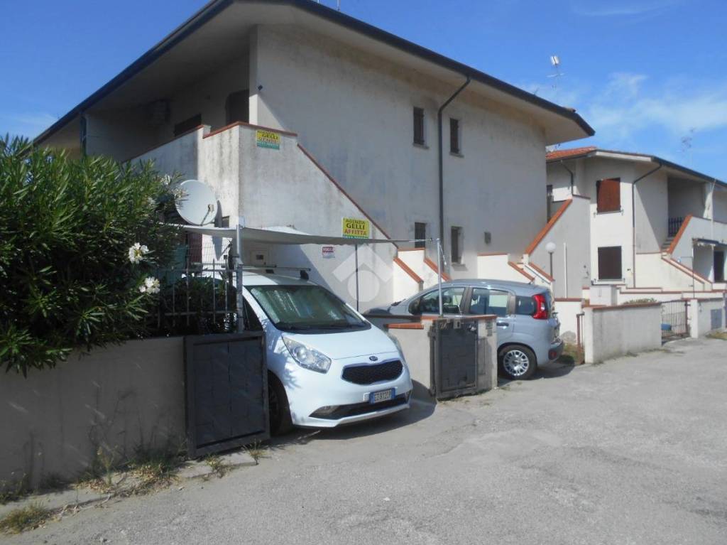 appartamento in vendita a Comacchio in zona Porto Garibaldi