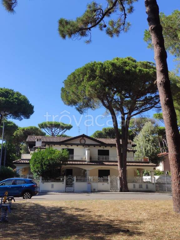 casa indipendente in vendita a Comacchio in zona Lido di Spina