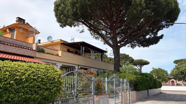 casa indipendente in vendita a Comacchio in zona Lido delle Nazioni