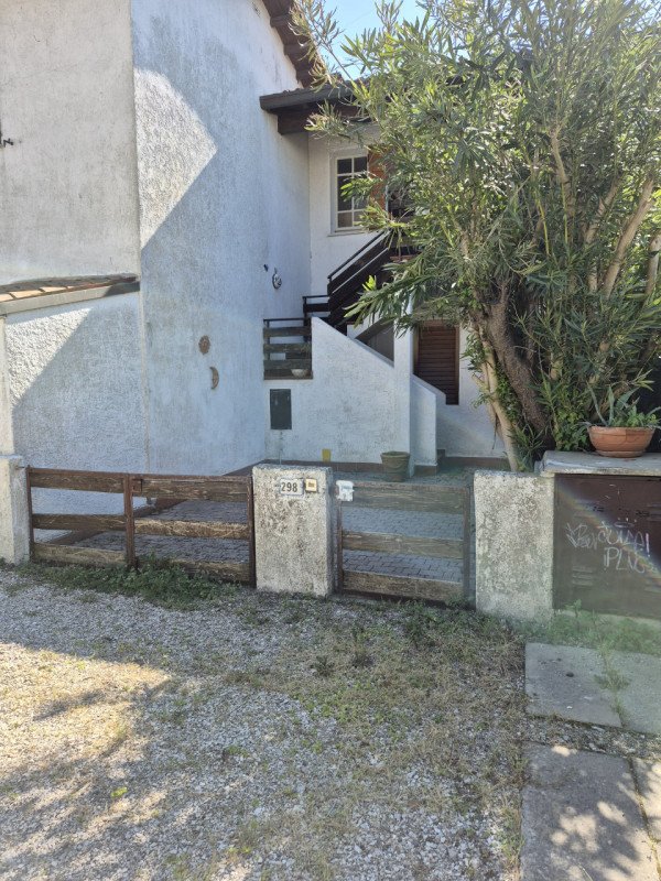 appartamento in vendita a Comacchio in zona Lido di Spina