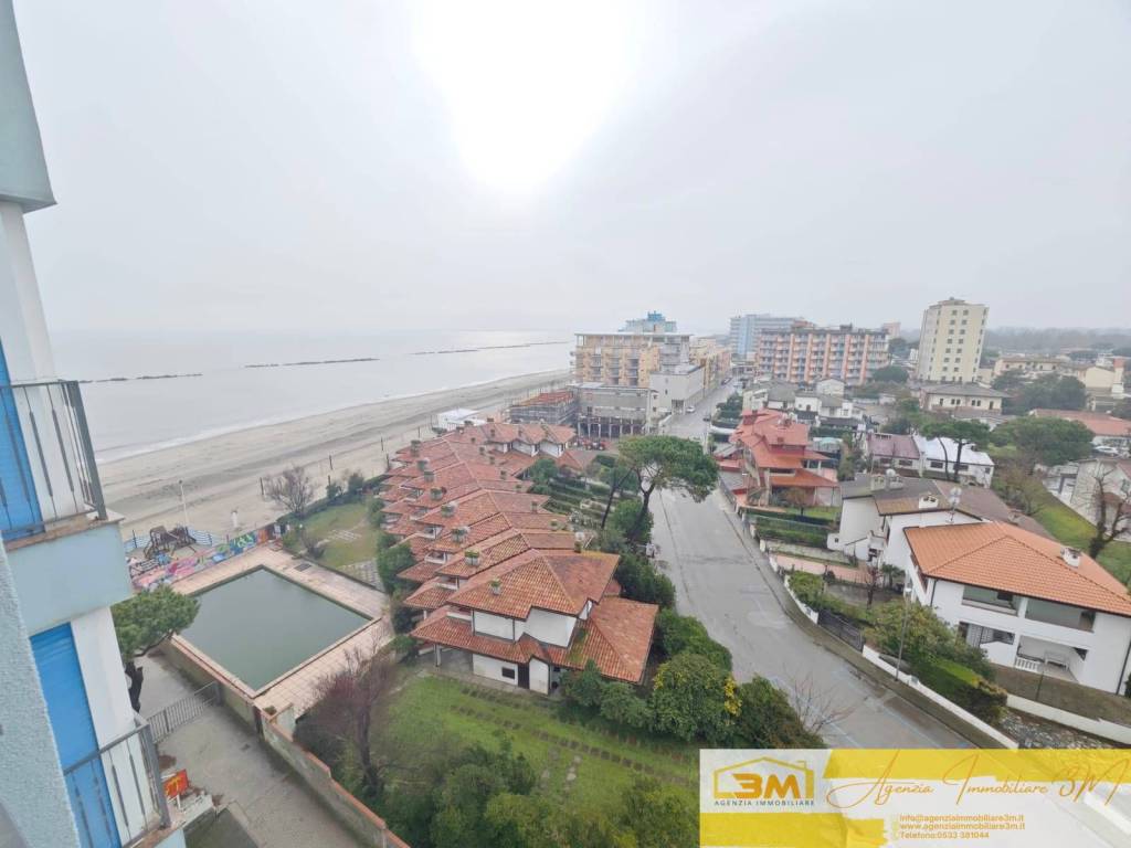 appartamento in vendita a Comacchio in zona Lido degli Scacchi