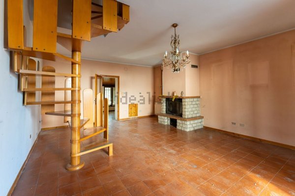casa indipendente in vendita a Comacchio in zona Lido degli Estensi